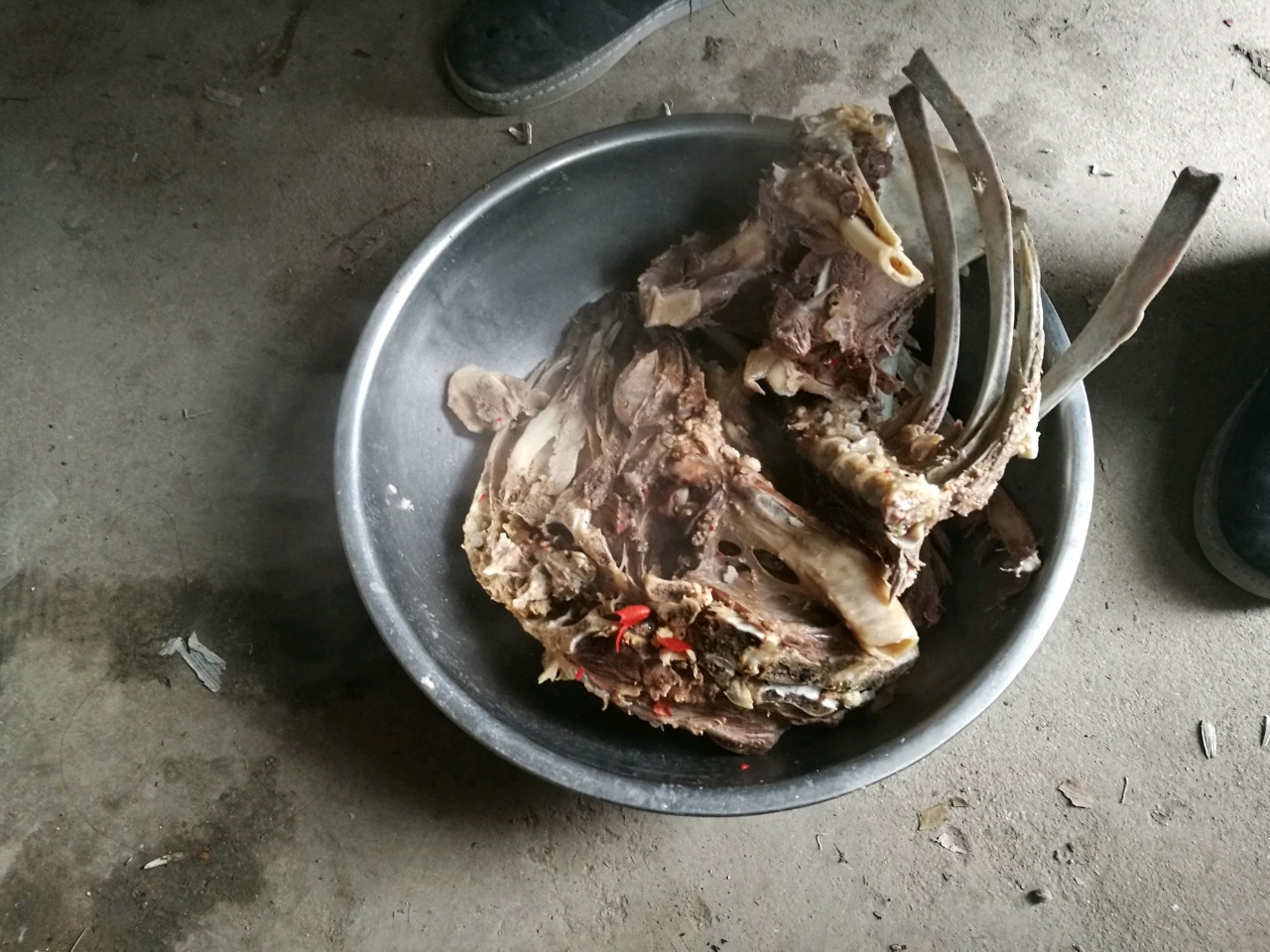 现煮现卖的羊汤 0AuYlv.png
