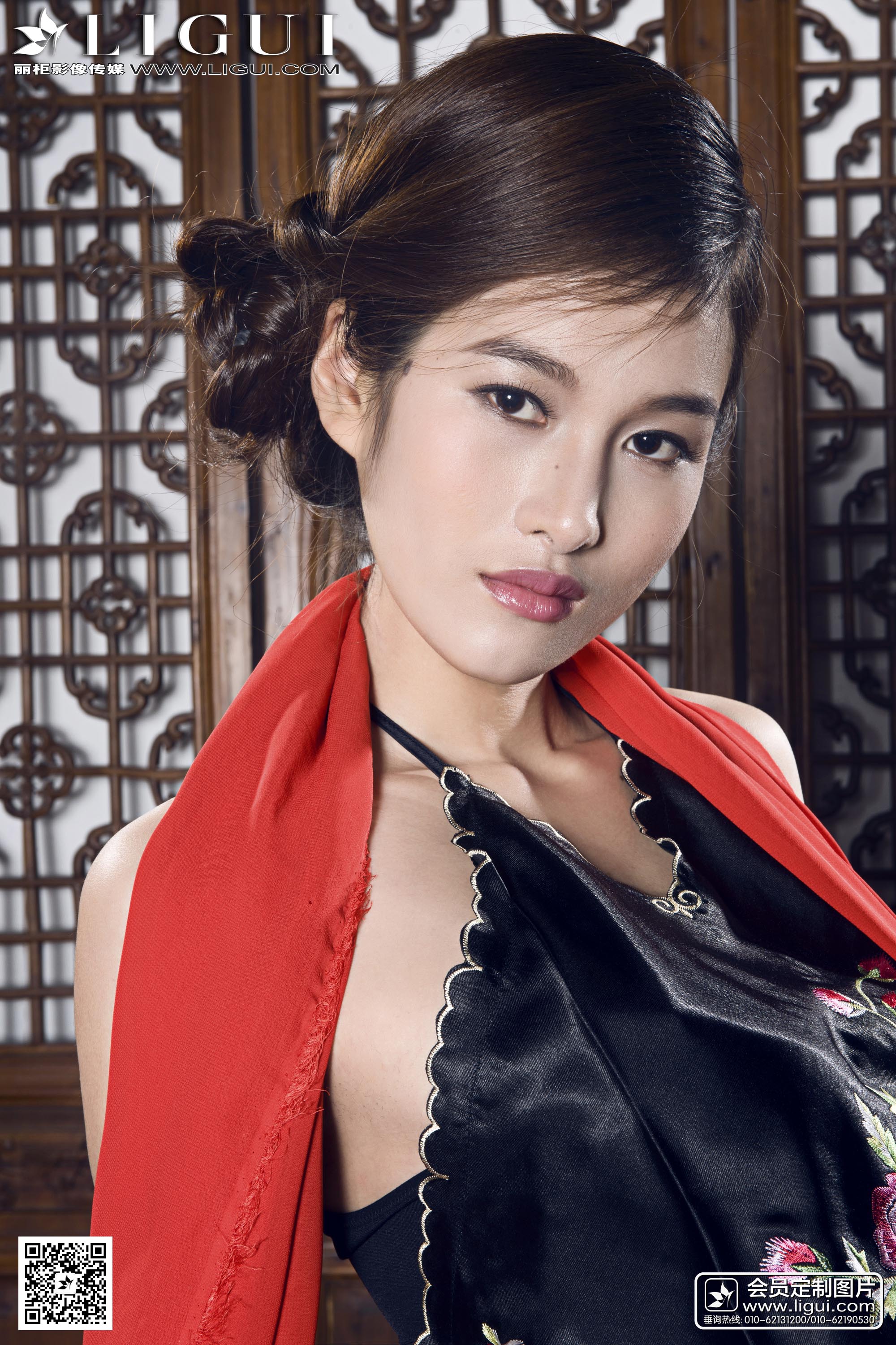 巨乳人妻大膽勾引情夫回家偷情_激情情色貼圖