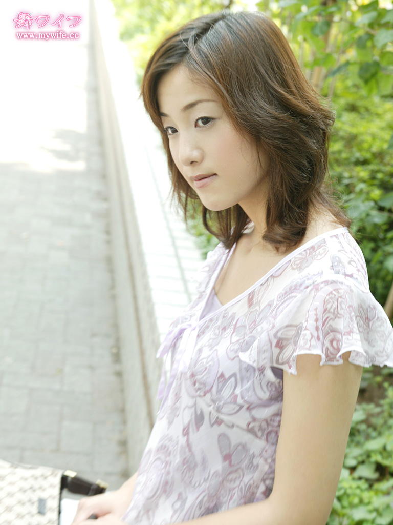 ☆★美乳小姐姐那迷人的小嘴真誘人☆★_激情情色貼圖
