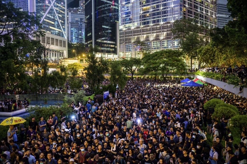 乱港黑手凭出,香港逆风自强