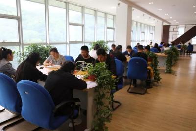 黑龙江神学院以特色课程——读经周开启新学期的征程 黑龙江神学院以特色课程——读经周开启新学期的征程