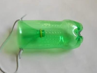 怎么用塑料瓶做简易捕鱼器玩具的方法图解