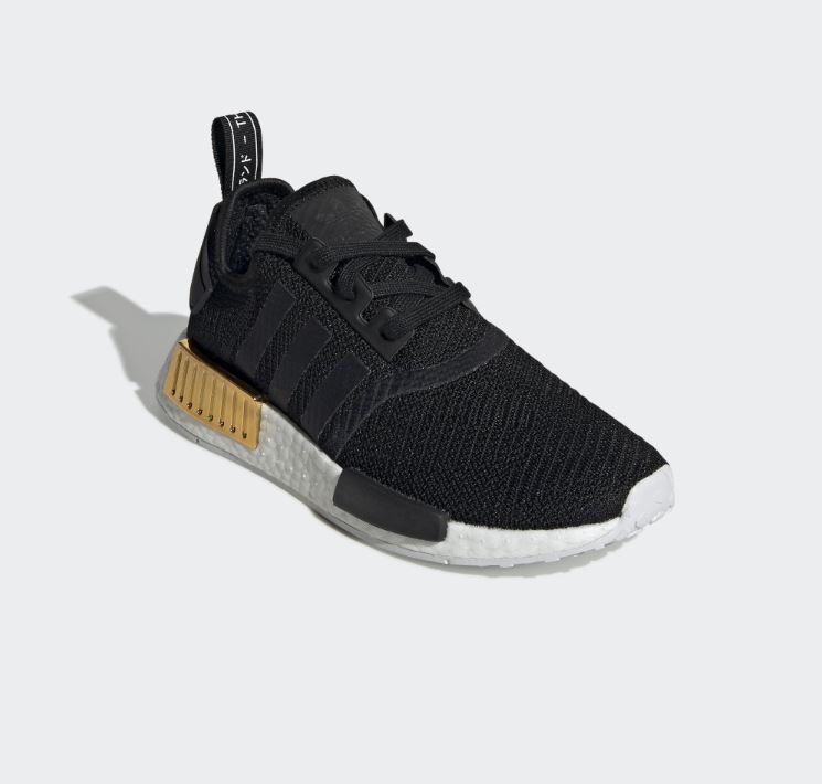 Adidas NMD_R1 女款黑色休閒經典鞋-NO.EG6702