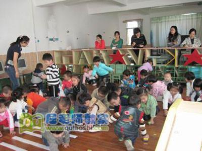 小班英语公开课教案《英语教学活动设计》