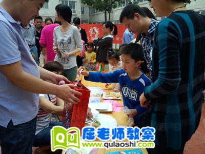 小班上学期科学教案《海绵宝宝的本领》 小班上学期科学教案《海绵宝宝的本领》