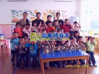 大班美术活动教案《小手变变变》 大班美术活动教案《小手变变变》