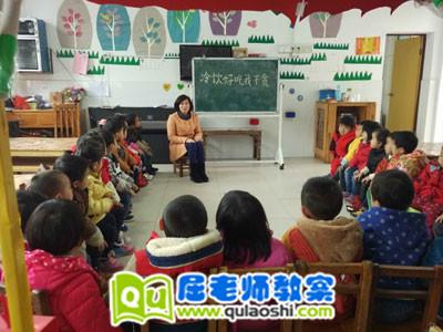 大班美术教育教案详案《手印变变变》 大班美术教育教案详案《手印变变变》