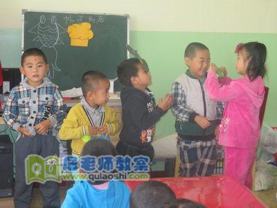 大班美术详案教案及教学反思《蚂蚁和西瓜》