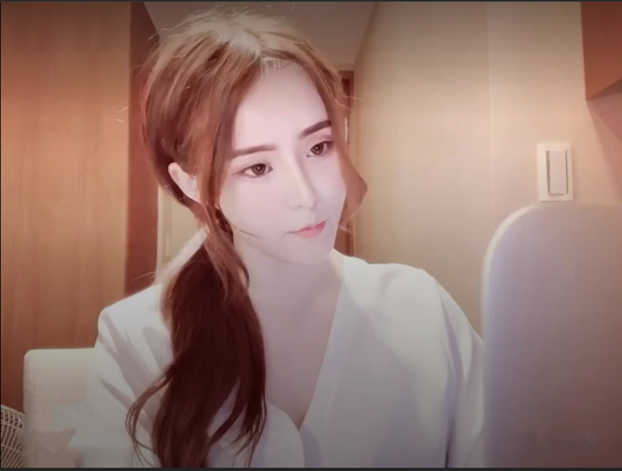 台 湾 最 新 自 拍 作 品.颜 值 不 错 的 台 湾 妹 妹 激 情 约 啪 榜 一 粉 丝 