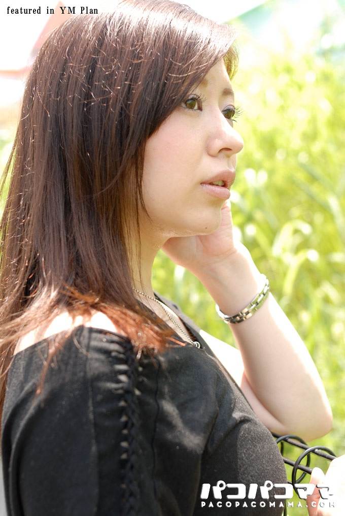 砲友是朋友媽_人妻情色貼圖