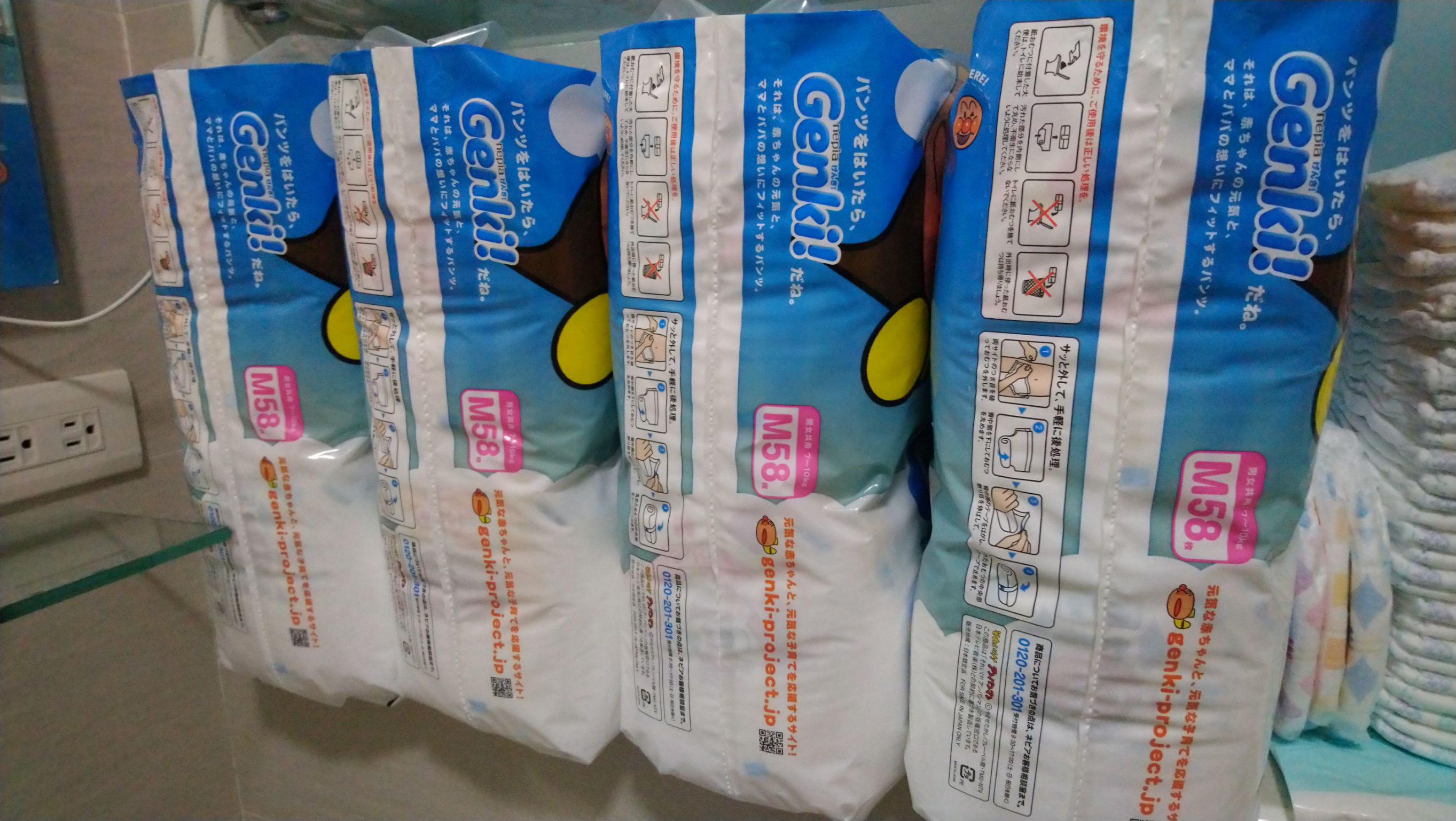 [出售] 麵包超人拉拉褲M號、嬰兒床用蚊帳