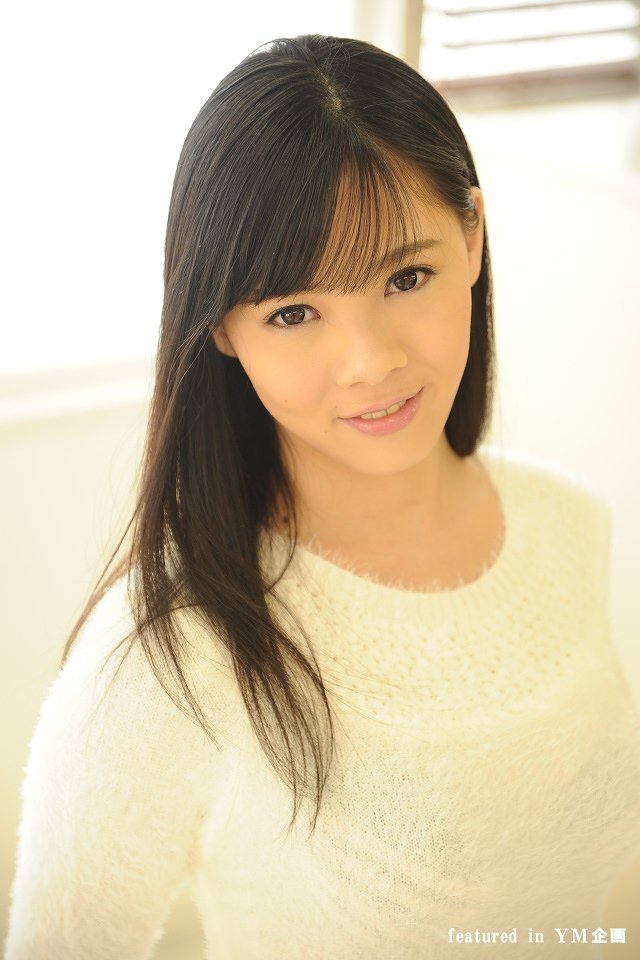 雪白肌賣身女如何服侍客人_甜美情色貼圖