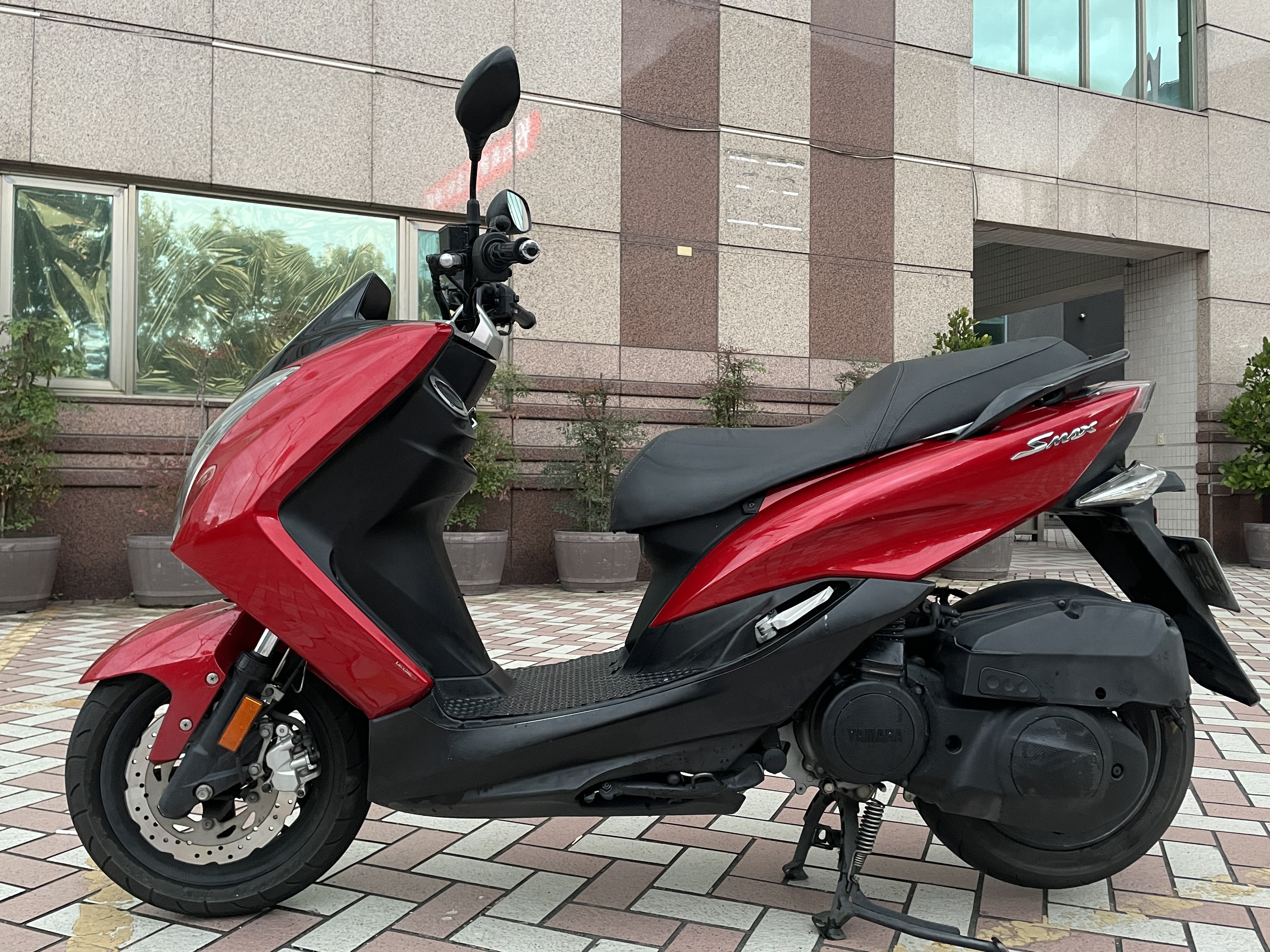 舊 台北 機車 2015年smax 155cc 紅黑配色 看板bikershop Ptt消費區