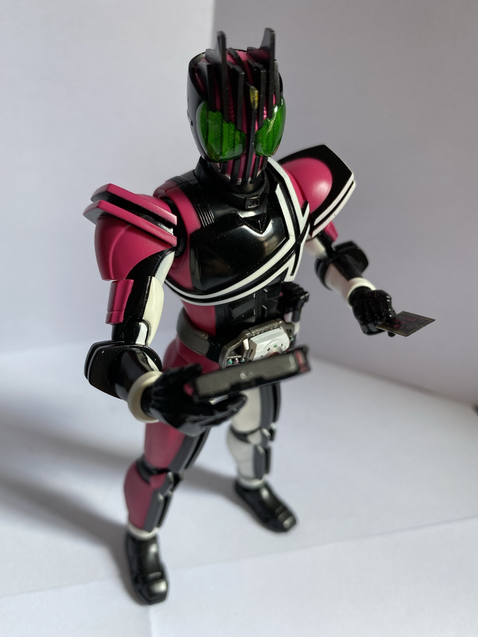 [入嚟傾吓拉打造型] 神主牌登場！SHF真骨雕 幪面超人Decade 開箱 - 玩具台 - 香港高登討論區