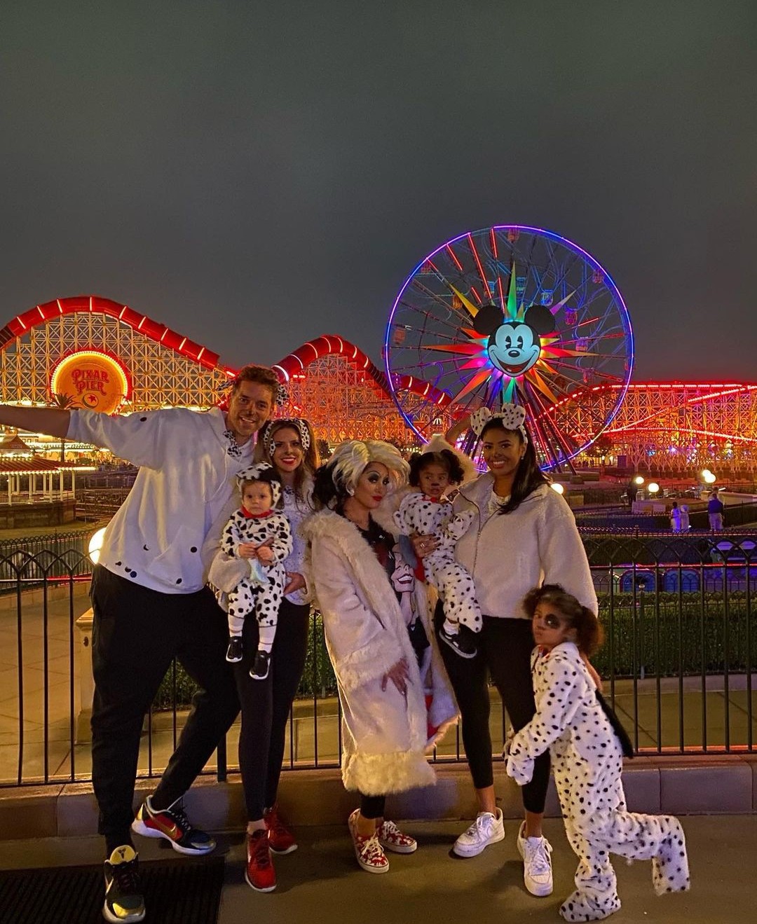 [花邊] Pau Gasol帶家人和Kobe妻小去迪士尼樂園