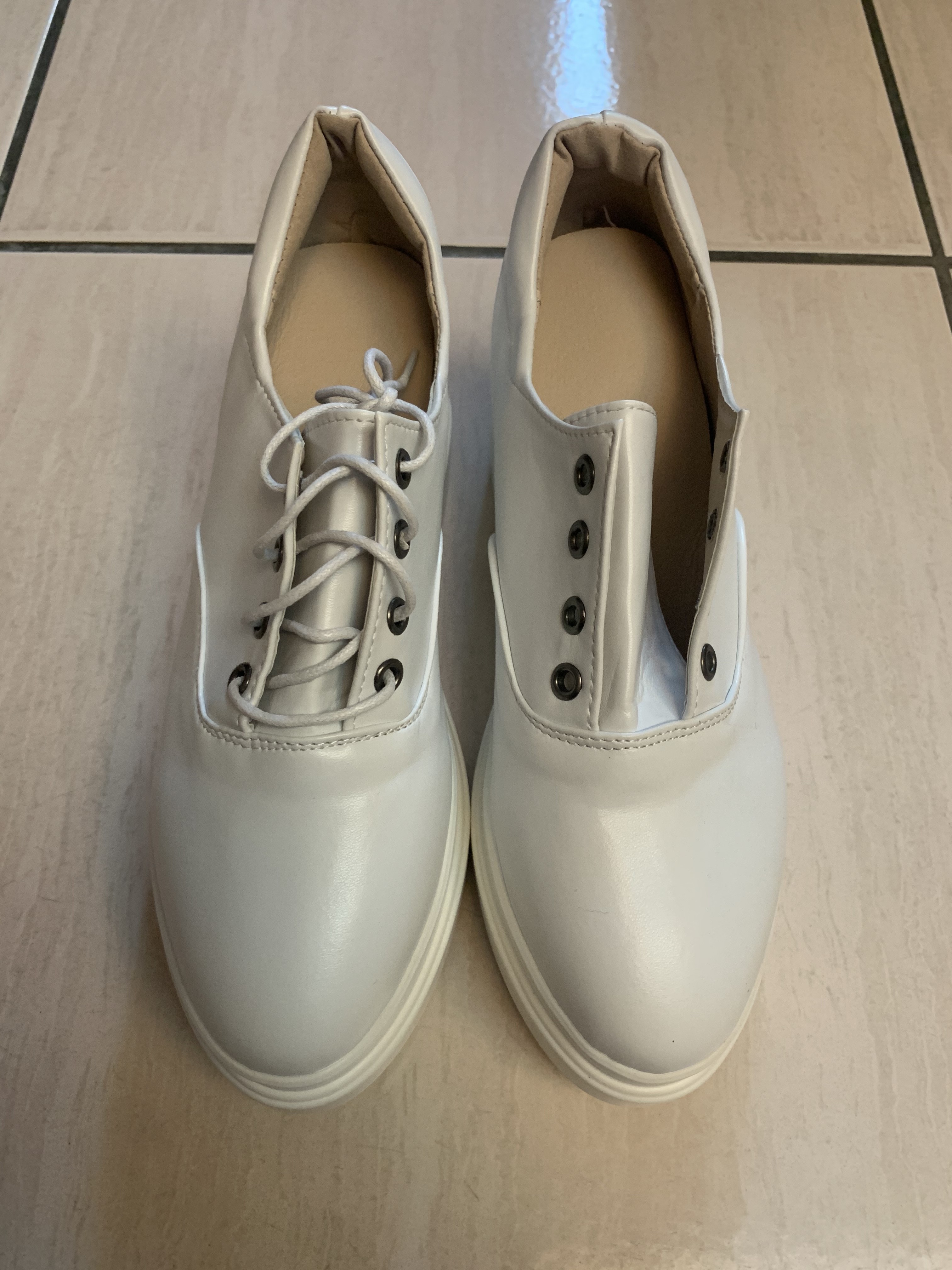 [交易] 小白鞋厚底8公分-台北/店到店