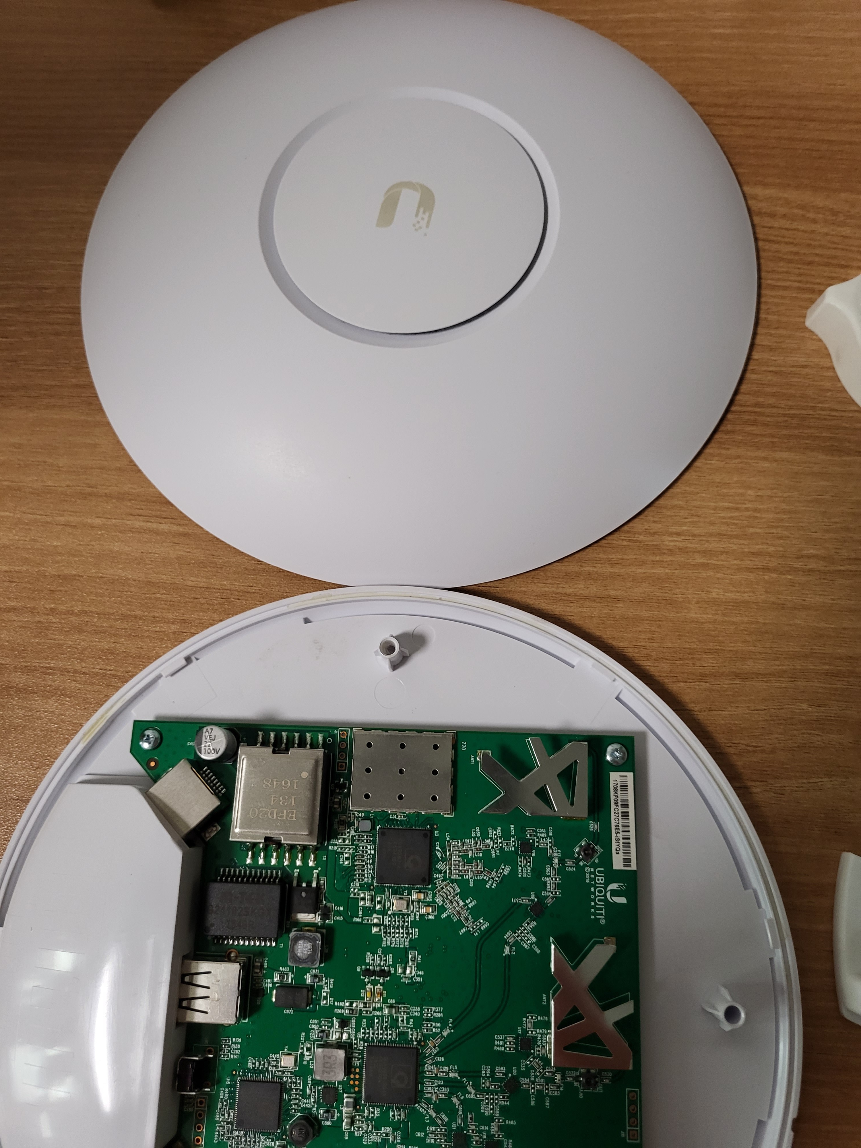 點解咁多年router天線冇升級到, 淨係upgrade晶片 - 網絡寬頻 - 電腦領域 HKEPC Hardware - 全港 No.1 PC討論區
