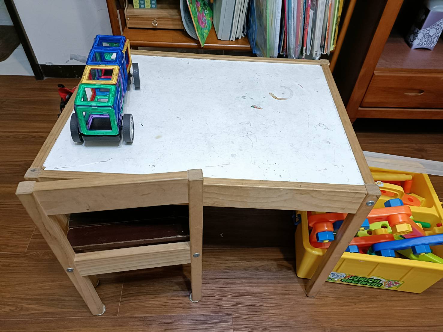 [交換] IKEA兒童木頭桌椅