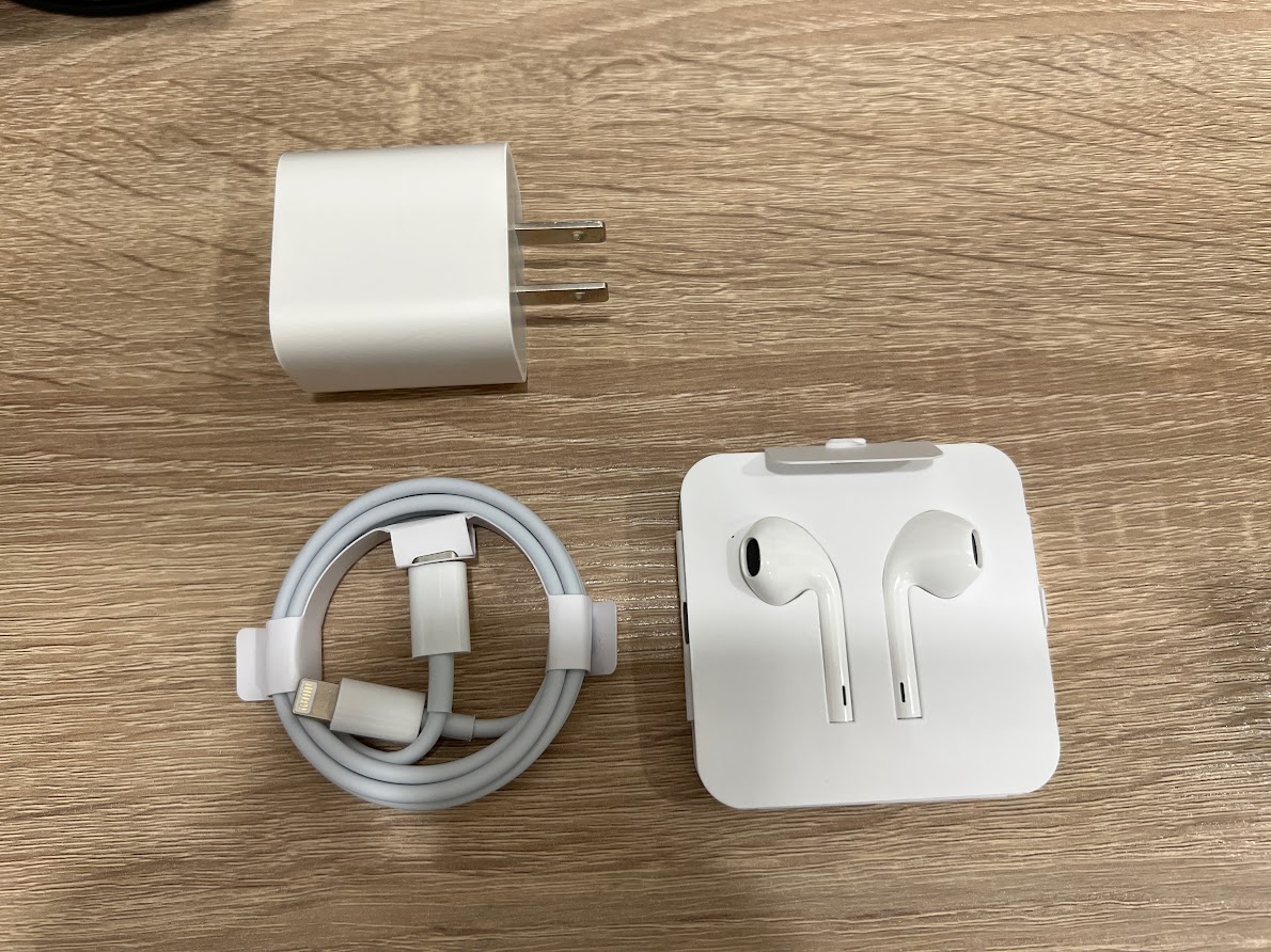 [販售] Apple 原廠配件 耳機/充電線/20W充電器