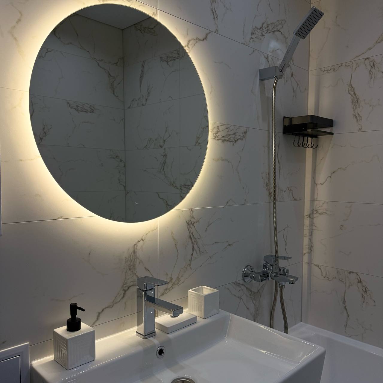 Дизайн с синим