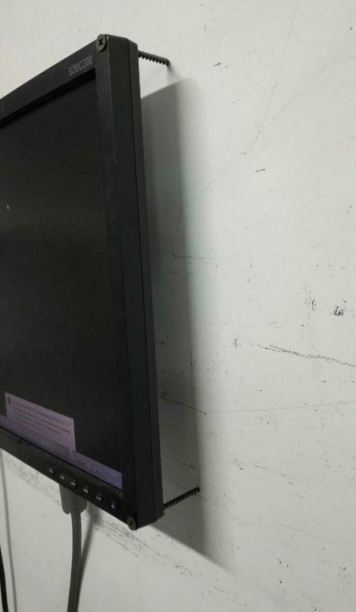https://upload.cc/i1/2026/06/17/LNyH2j.jpg
